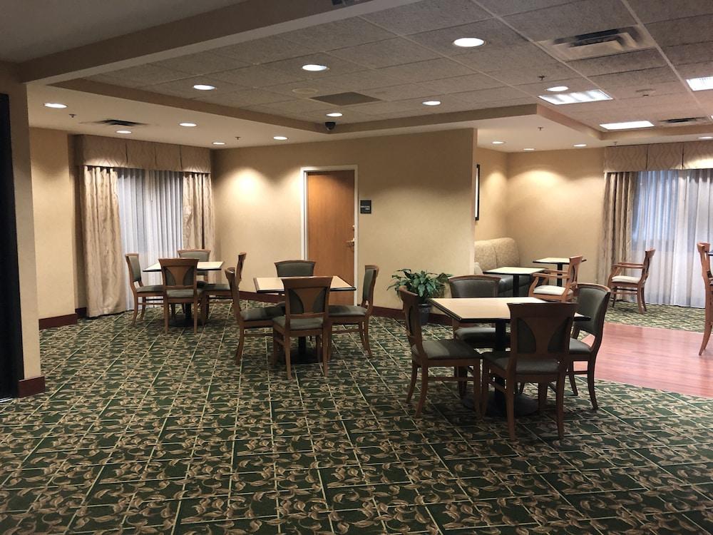 Hampton Inn Sidney Kültér fotó