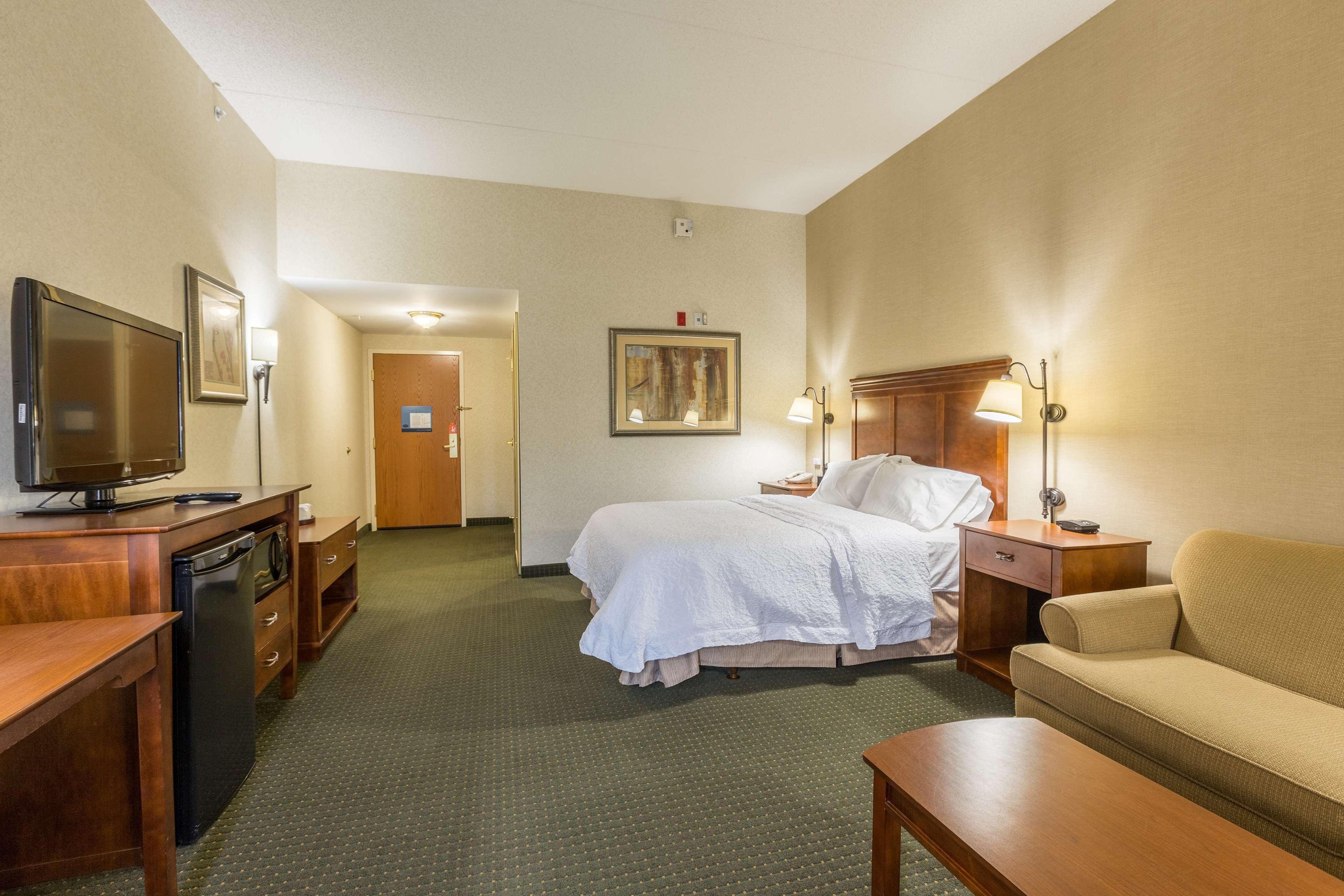 Hampton Inn Sidney Kültér fotó