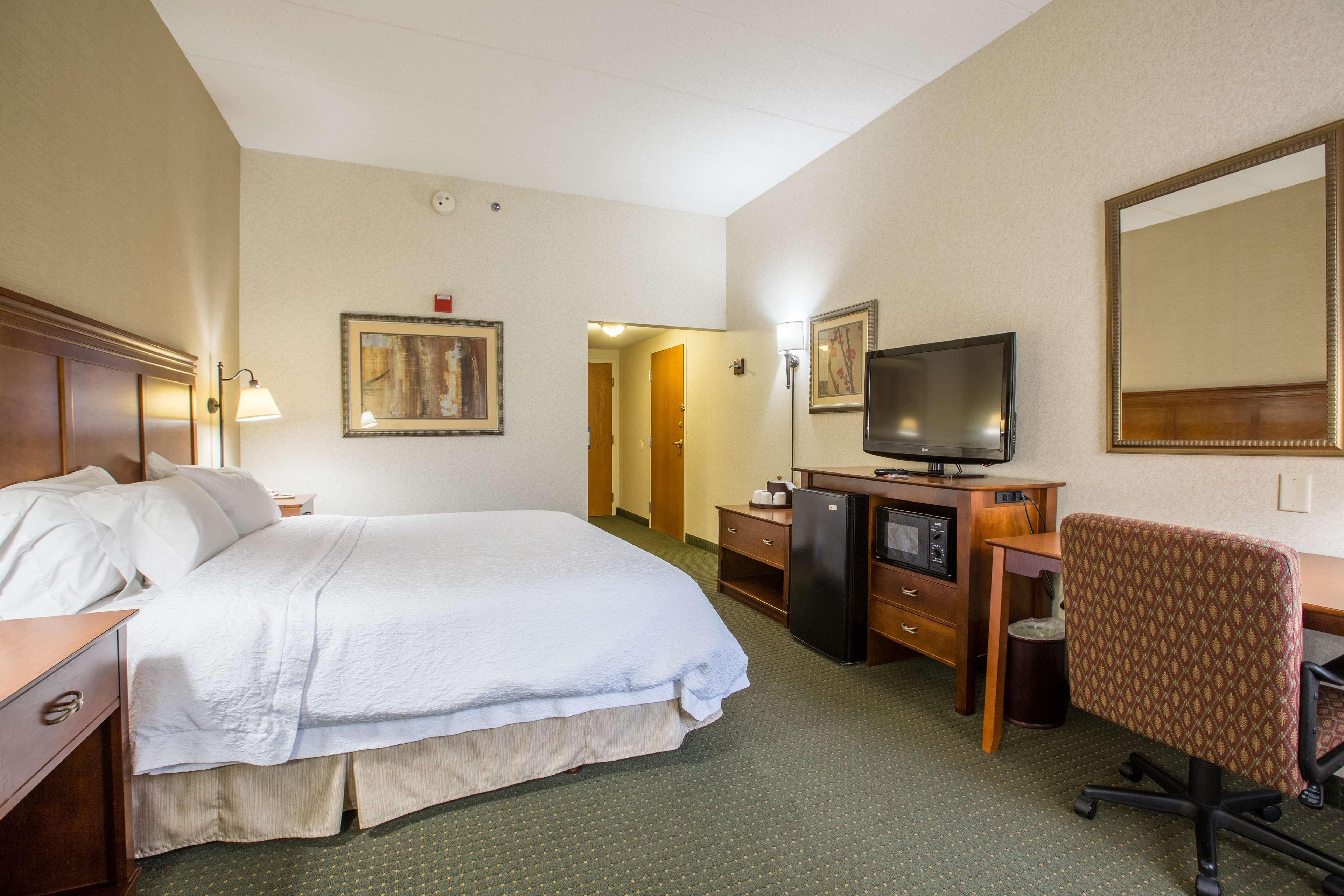 Hampton Inn Sidney Kültér fotó