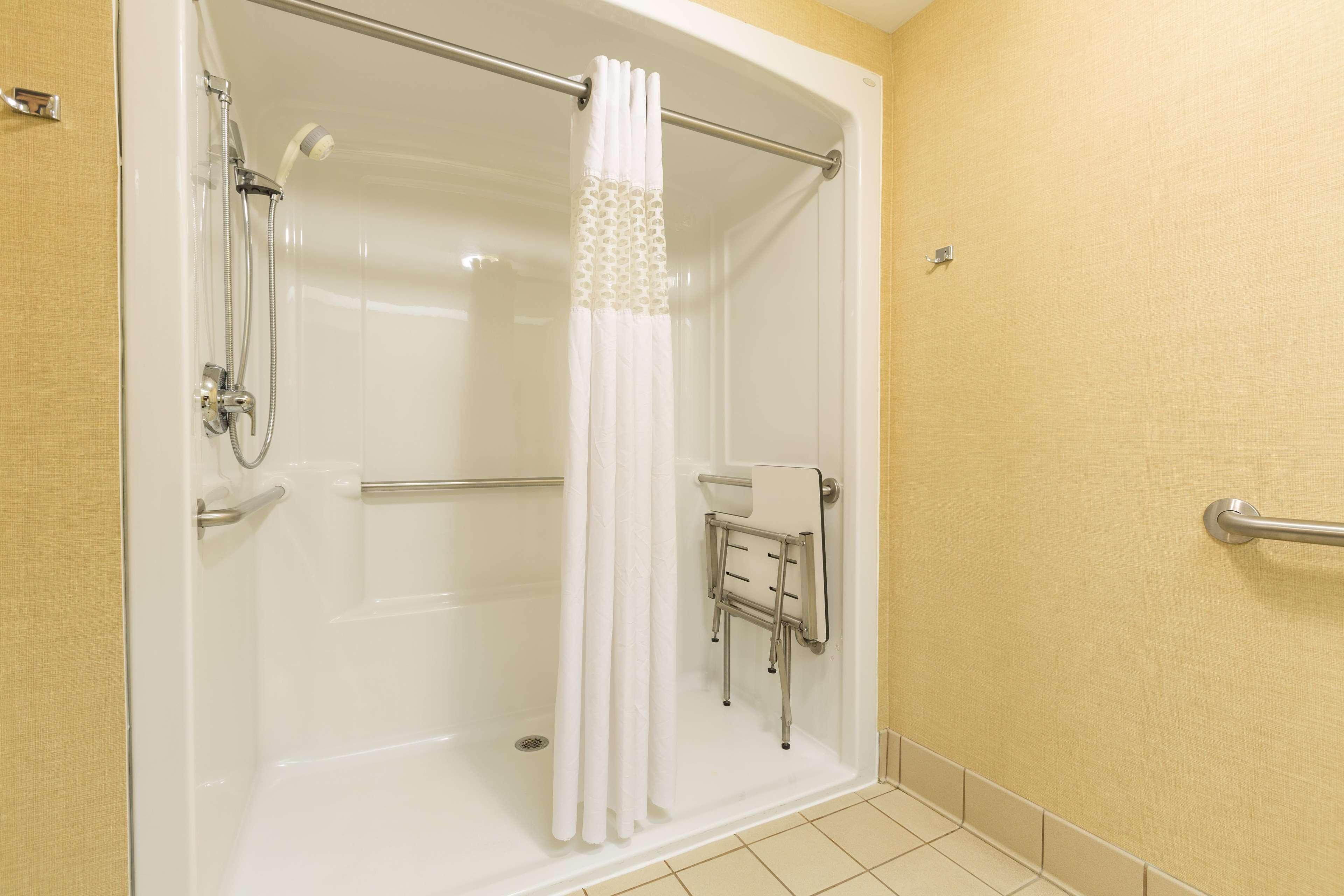Hampton Inn Sidney Kültér fotó