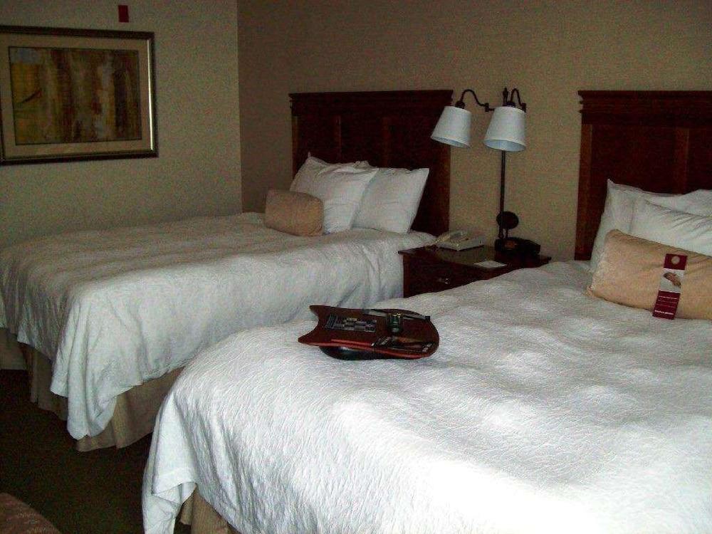 Hampton Inn Sidney Kültér fotó