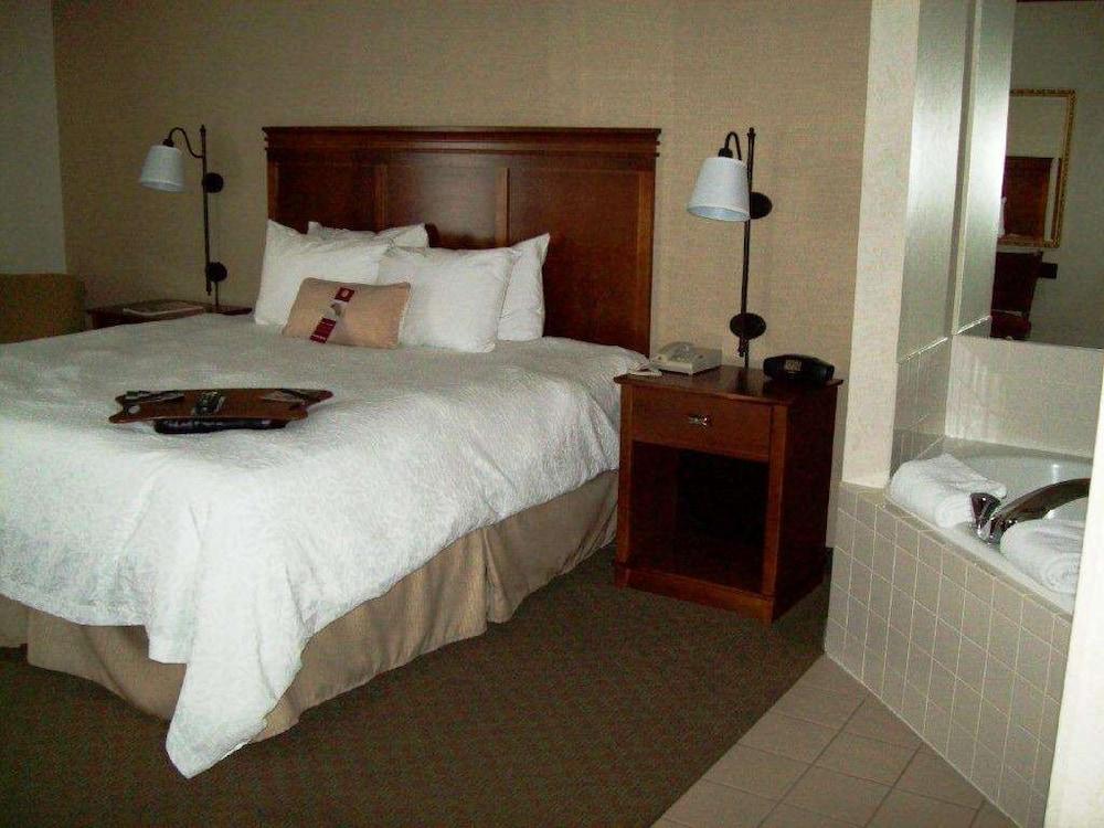 Hampton Inn Sidney Kültér fotó