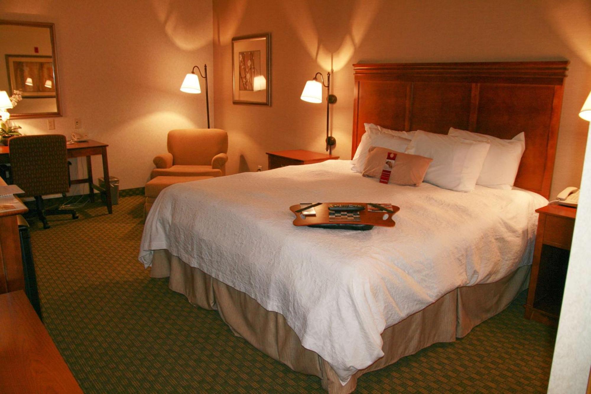 Hampton Inn Sidney Kültér fotó