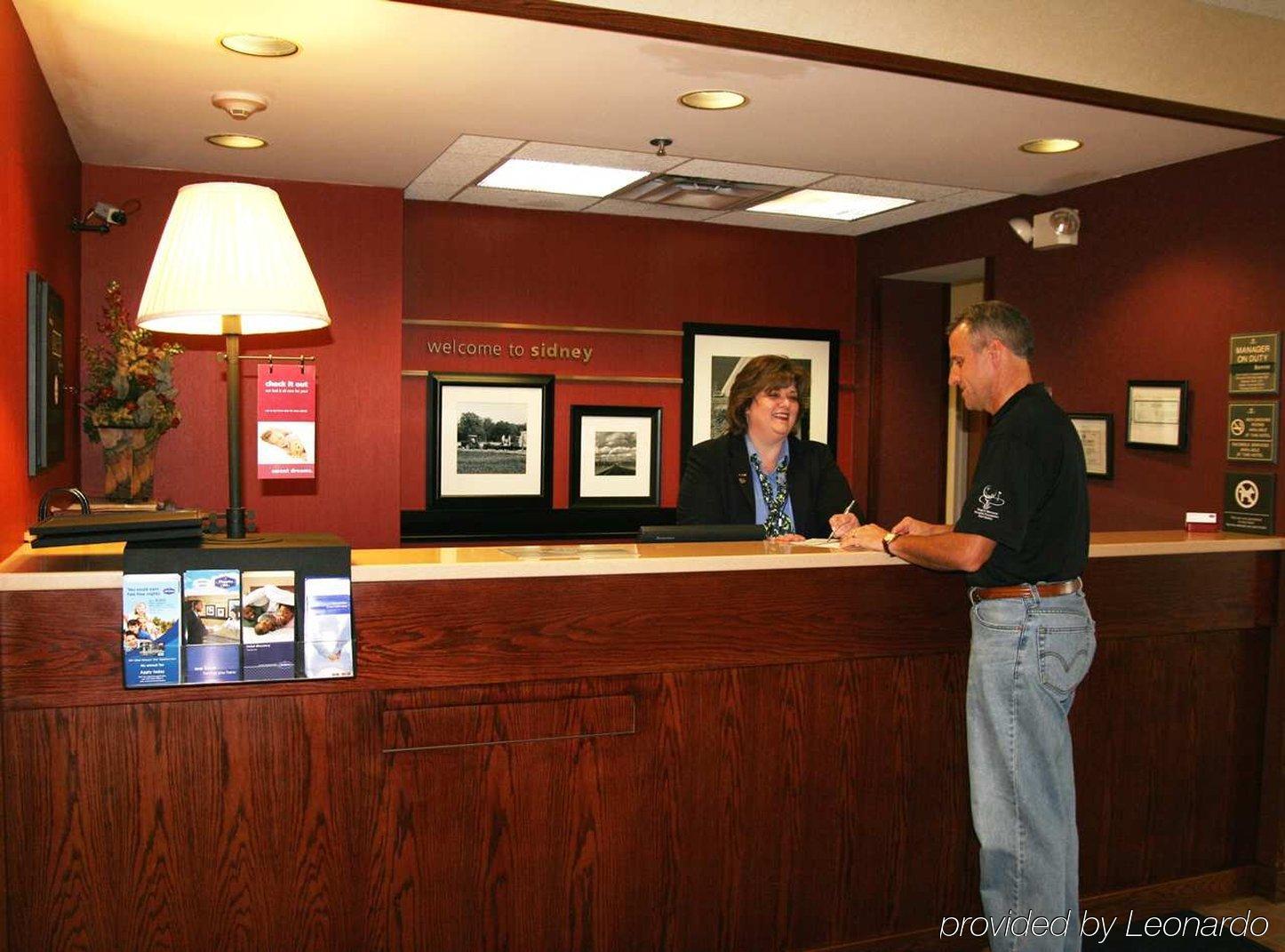 Hampton Inn Sidney Beltér fotó